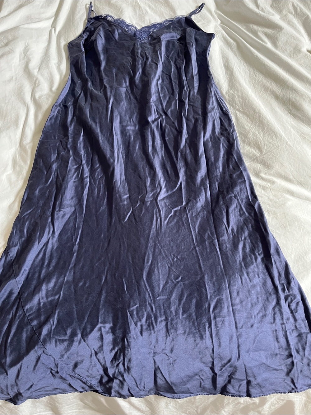 Claire’s Rose size 1X 100% silk periwinkle blue shiny lace slip/nightdress